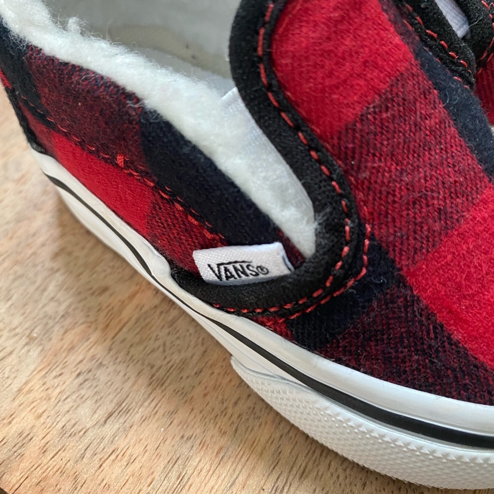 Vans Red and Black Kids Slip-On Sneakers - Picture 4 of 16